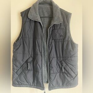Men’s Quiksilver reversible vest